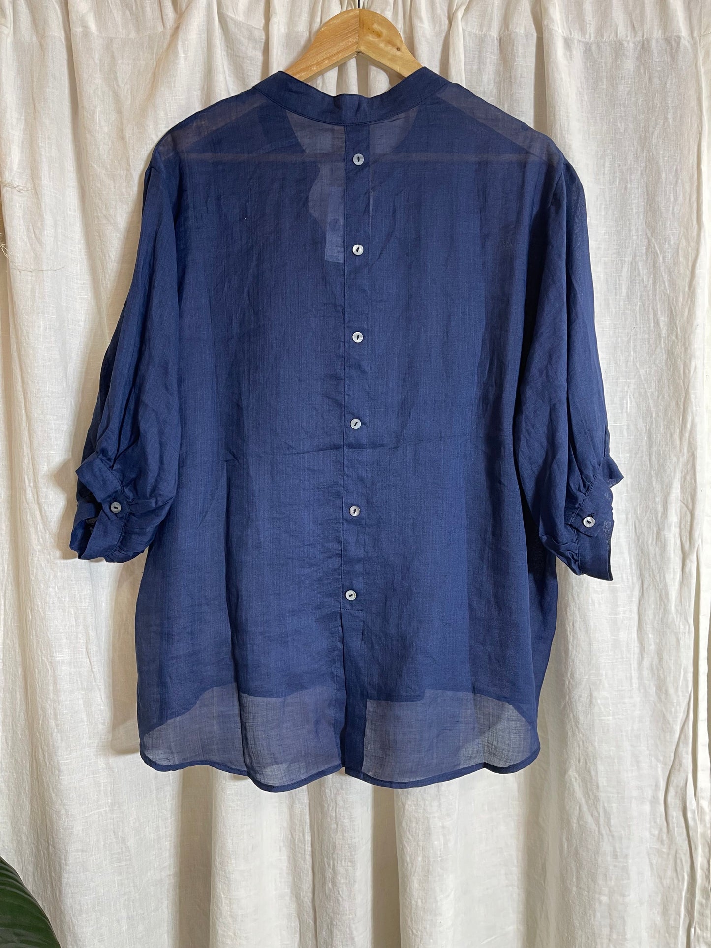 WORTHIER 100% LINEN TOP ~ NAVY