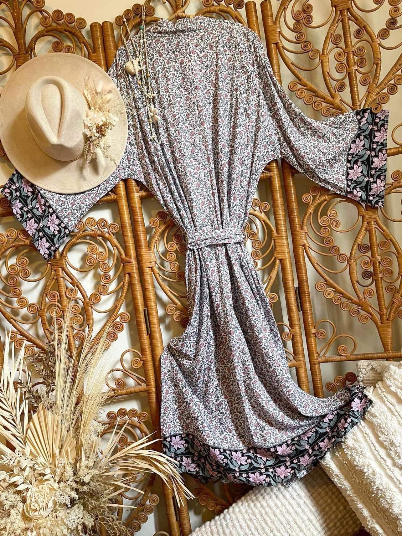 GODDESS DOOR KIMONO ~ BYRON