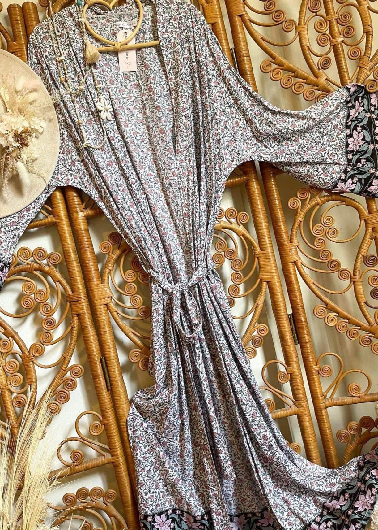 GODDESS DOOR KIMONO ~ BYRON