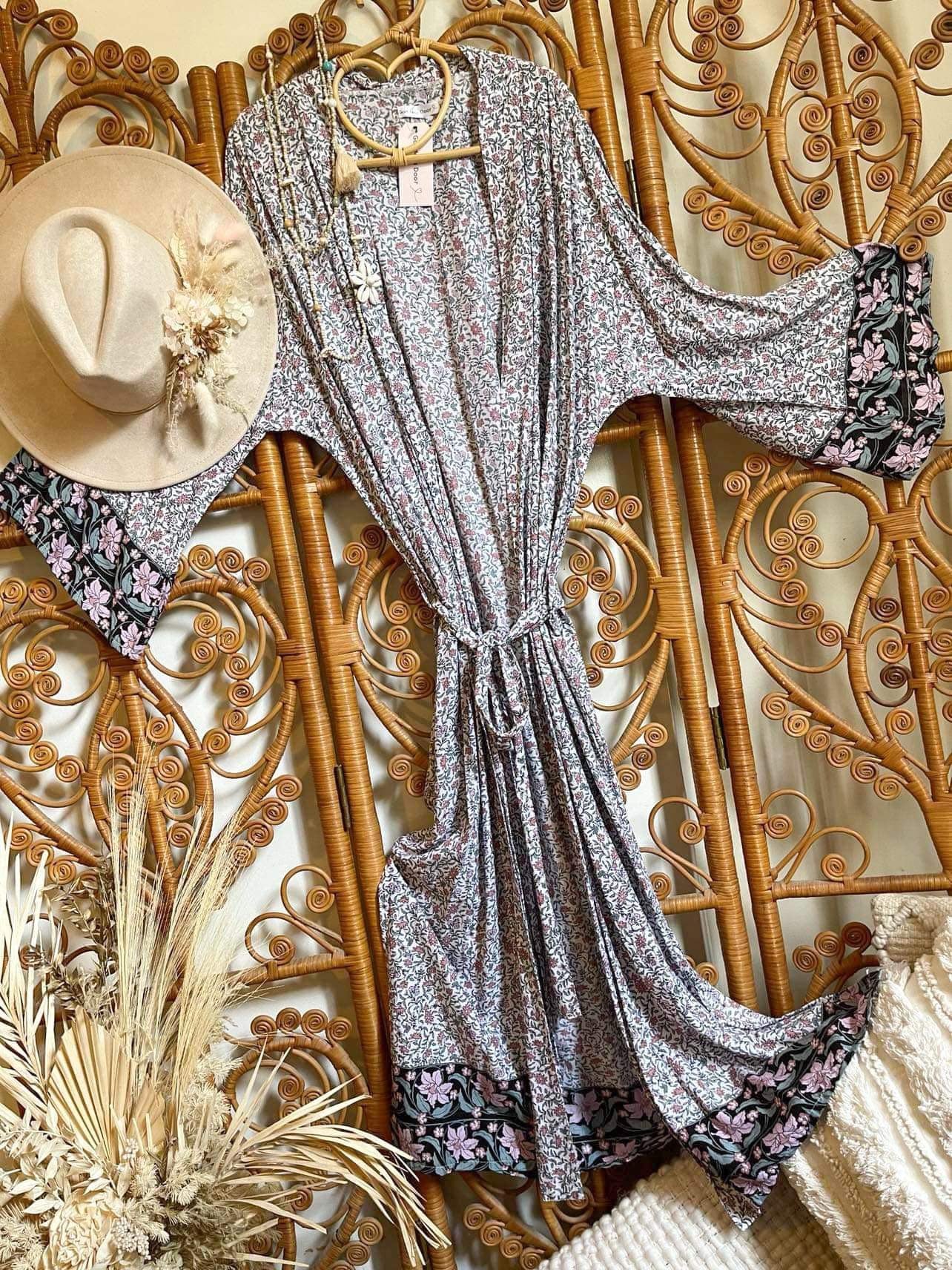 GODDESS DOOR KIMONO ~ BYRON