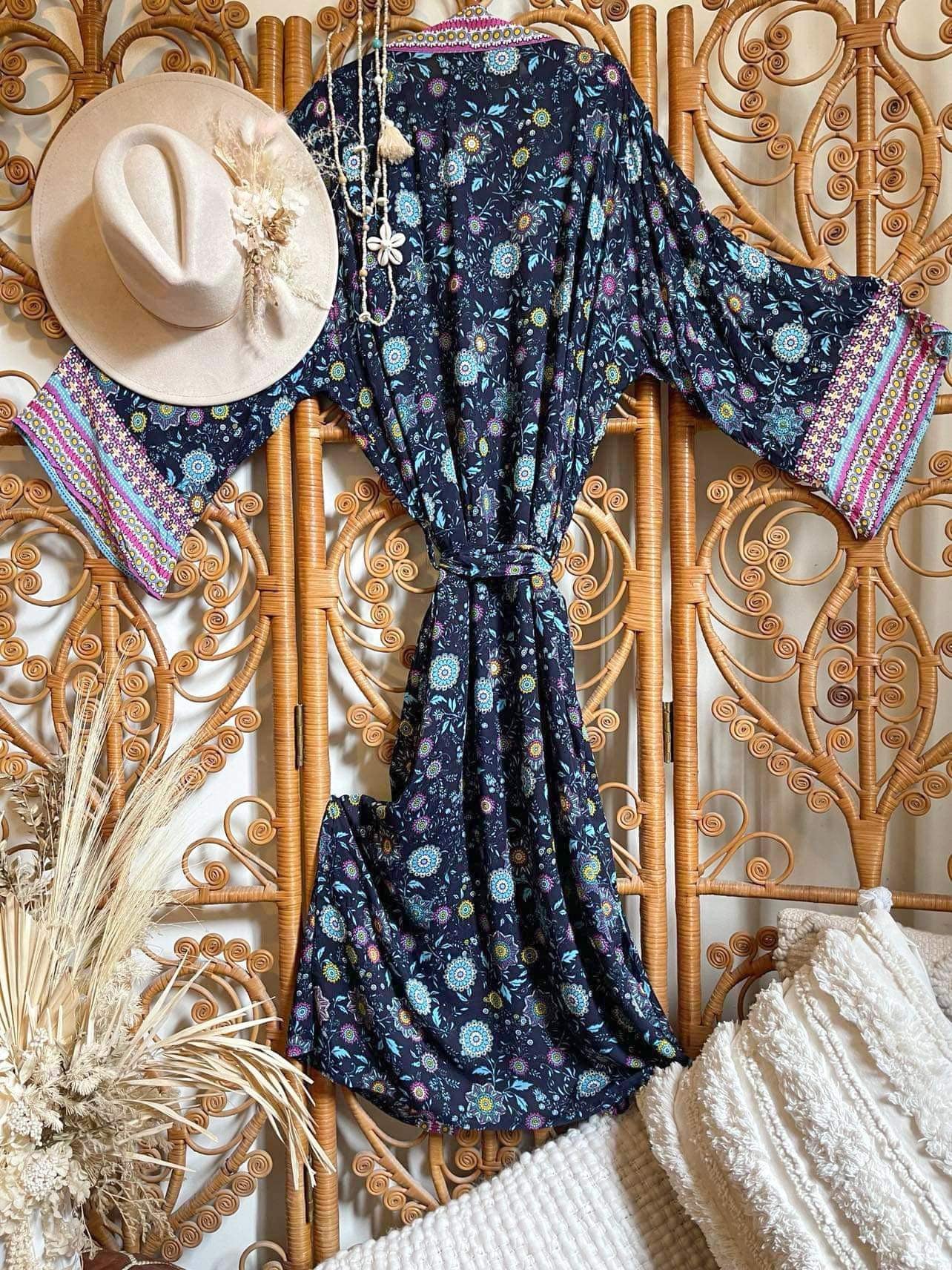 GODDESS DOOR KIMONO ~ STARRY NIGHTS