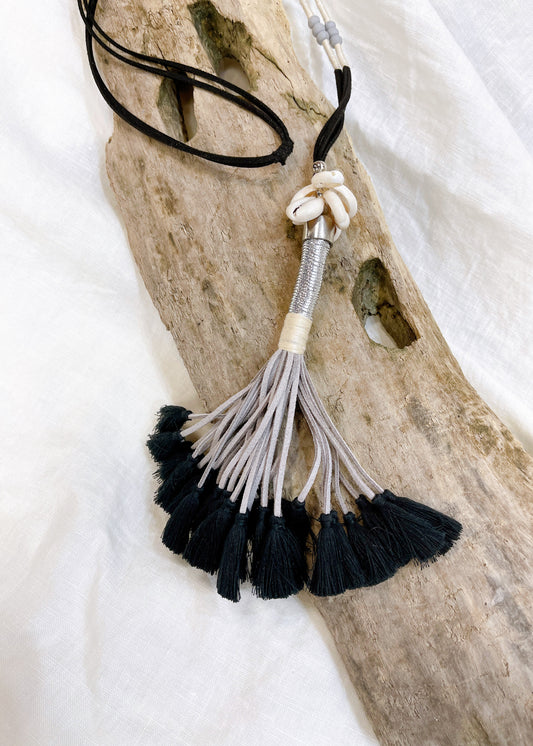COASTAL SOUL NECKLACE  🐚  PEBBLE
