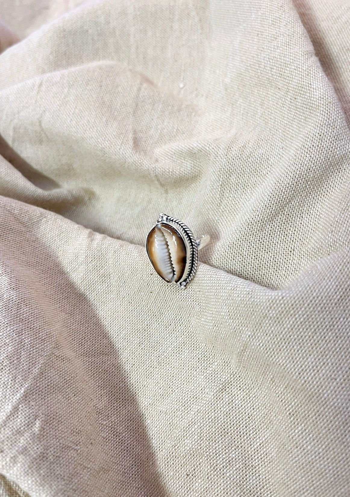 COASTAL HAZELNUT COWRIE SHELL RING