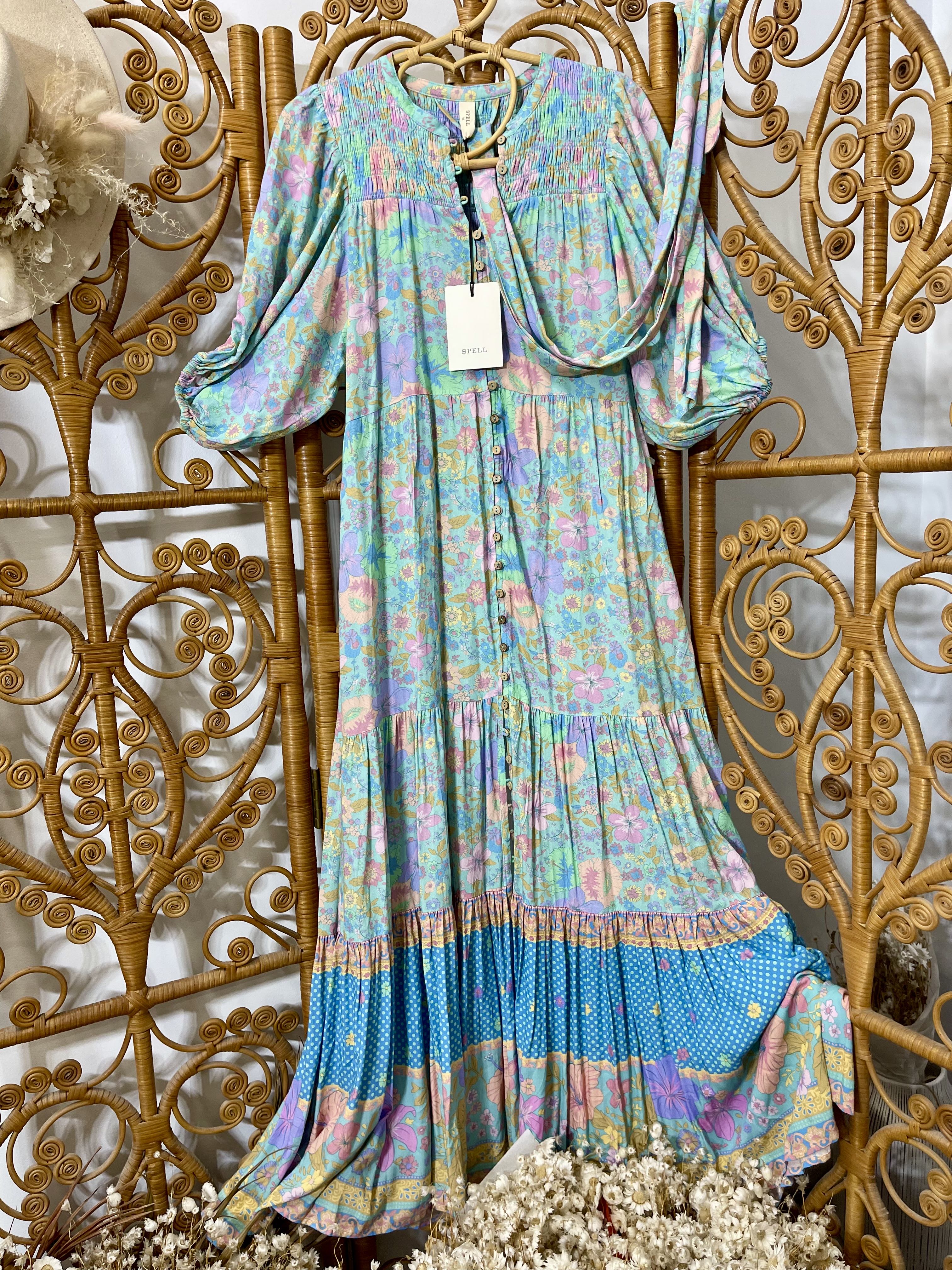 SPELL&THE GYPSY スペルアンドジプシー　花柄ロングワンピース　長袖 SPELL & THE GYPSY ~ THE HIBISCUS LANE BUTTON THROUGH MAXI GOWN