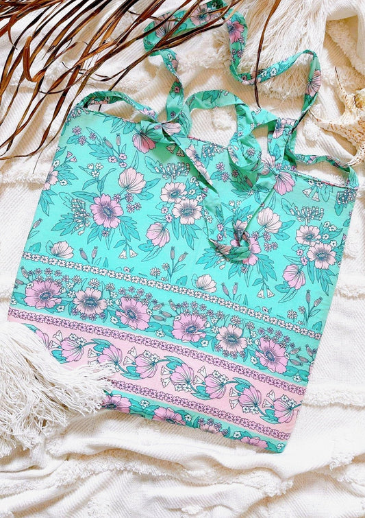 GODDESS DOOR PADDED TOTE BAG ~ MINT CANDY